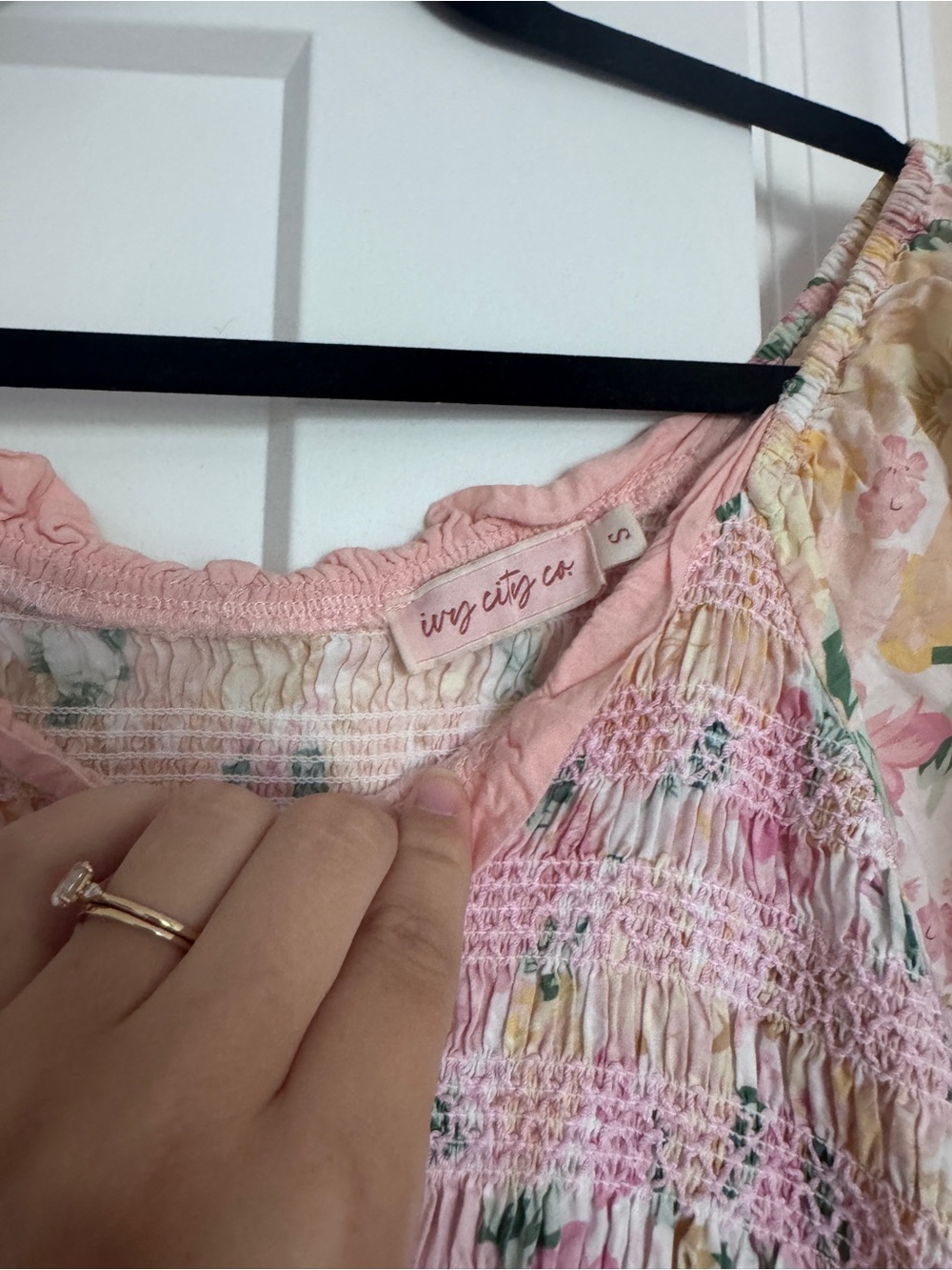 Ivy City Co Roselyn Pink Floral Smocked Midi - Picture 2 of 3
